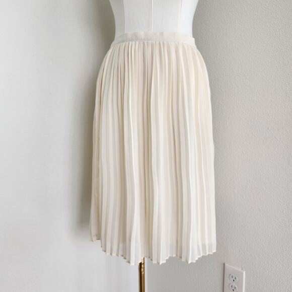 NY Collection Dresses & Skirts - Vintage Y2K Cream Pleated Midi Skirt Mid Rise Elastic Waist NY Collection M